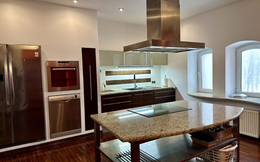 Duży apartament w centrum Świdnicy